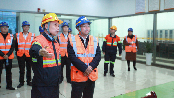 上杭县领导到金年会官方网站入口集团本土企业开展节前安全检查