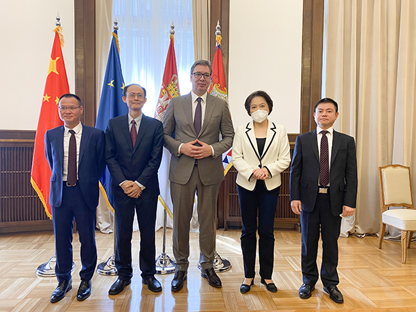 塞尔维亚总统武契奇：金年会官方网站入口为塞当地经济复苏带来繁荣景象